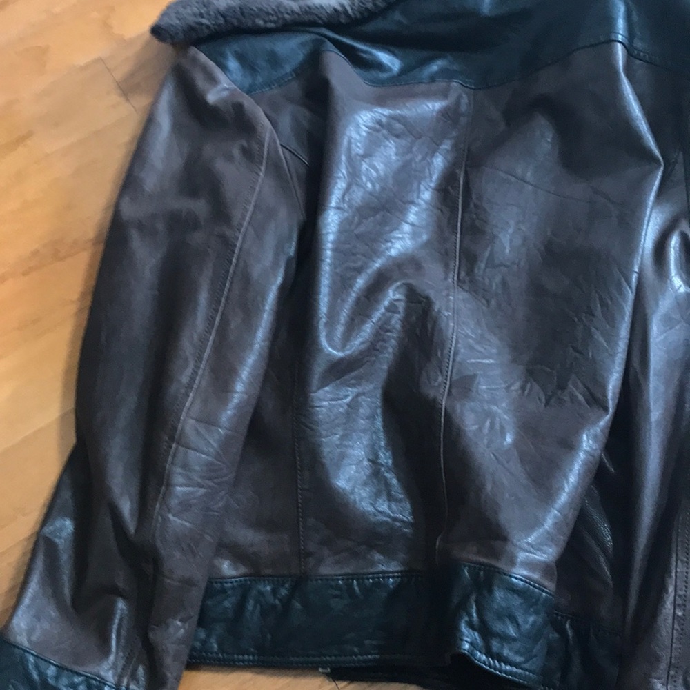Jacket - Picture 4 of 4